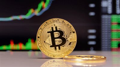 بيتكوين تهبط دون 76 ألف دولار وسط توترات الشرق الأوسط وعمليات بيع ضخمة