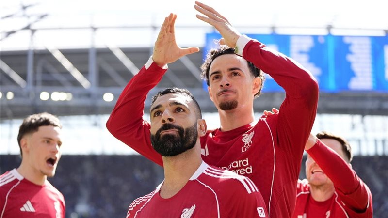 كورتس جونز ومحمد