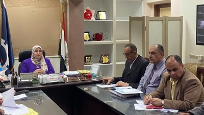 وكيل وزارة التعليم تبحث استعدادات امتحانات الثانوية العامة والدبلومات بالسويس