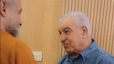 زاهي حواس للفنان محمد خميس: أنت بتقول التاريخ بطريقة حلوة 