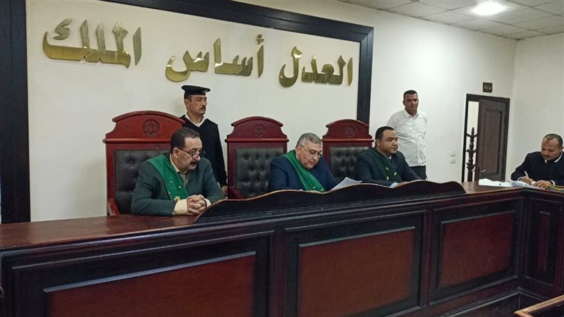 وضعت عليها الملابس