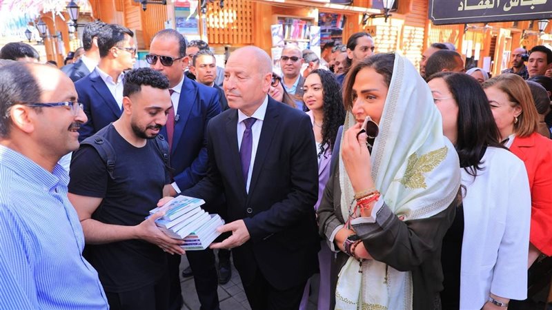 محافظ القاهرة والوفد