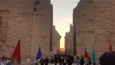 اعرف المواعيد الجديدة لزيارة معابد الأقصر وعروض الصوت والضوء بالتوقيت الصيفي