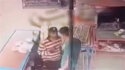 رفض إعطاءه جوال دقيق.. ضبط المتهم بالتعدي على عامل بمخبز بسلاح أبيض في بورسعيد