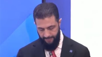أمسحوها في لحيتي.. أحمد الشرع يعتذر لدير الزور عن تصريحات والده
