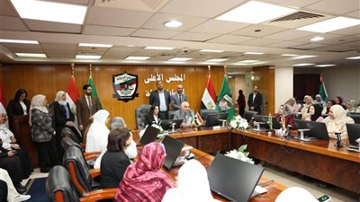 حصن العدالة يحتفي بنون النسوة.. هيئة قضايا الدولة تُكرم أيقونات الكادر الإداري