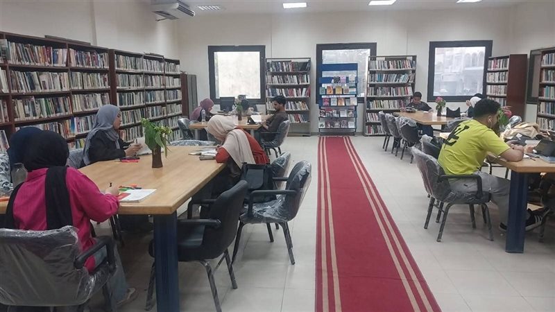 من داخل مكتبة مصر