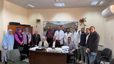 جولات ميدانية لحقوق الأطباء المقيمين بطب أسيوط لتحسين بيئة العمل