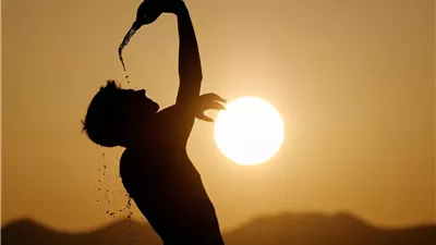 «خلي معاك جاكت».. الأرصاد تكشف مفاجآت طقس الربيع وتحذر من تقلبات مفاجئة