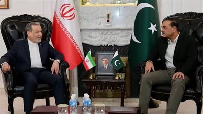 إيران: عراقجي يسلم خلال زيارته لباكستان ردًا رسميًا على المقترحات الأمريكية