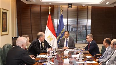 وزير الاتصالات يبحث مع Nokia إنشاء مركز دعم فني إقليمي والتوسع بمصر