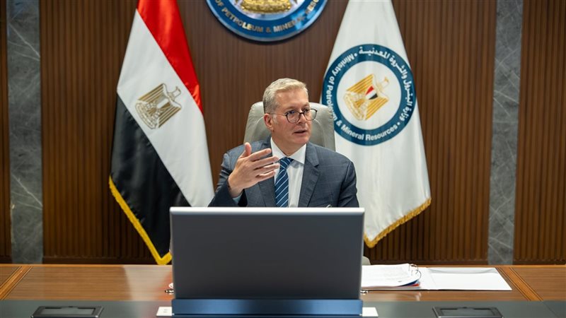 اجتماع وزير البترول