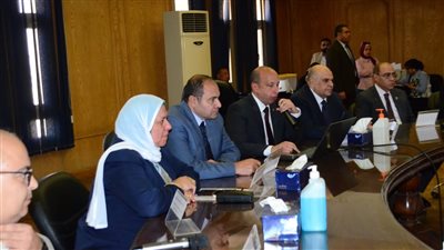 مجلس طب قصر العيني يشيد بنجاح إجراء أول توصيل لجهاز الإيكمو