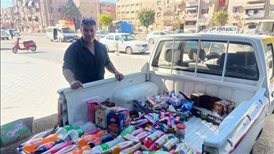 حملة تموينية تضبط 500 قطعة مواد غذائية فاسدة قبل بيعها في الأسواق