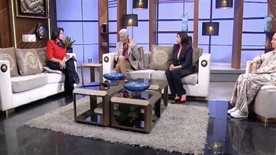 المراقبة المستمرة على الأبناء تربية أم ضغط؟ د. نبيل القط يجيب 