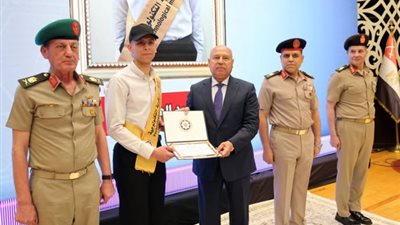 الأكاديمية العسكرية تنظم مراسم الاحتفال بتخرج دورات مرشحي العمل لوزارة النقل