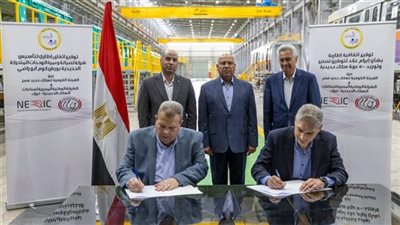 وزيرا النقل والعمل يشهدان تصنيع 500 عربة قطار وتطوير ورش السكة الحديد