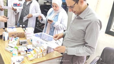 طلاب صيدلة المنيا يشاركون في قافلة طبية بقرية جريس لدعم الرعاية الصحية المجاني