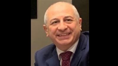 تكليف عمرو محمود رئيسا لمصر للطيران للسياحة والأسواق الحرة