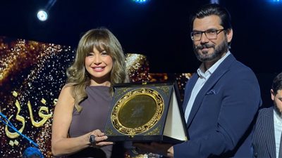 مهرجان عنابة للفيلم المتوسطي يكرم داليا مصطفى في احتفاليه خاصة |صور