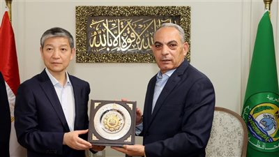 محافظ الإسماعيلية يستقبل سفير جمهورية الصين الشعبية لبحث سبل التعاون المشترك 