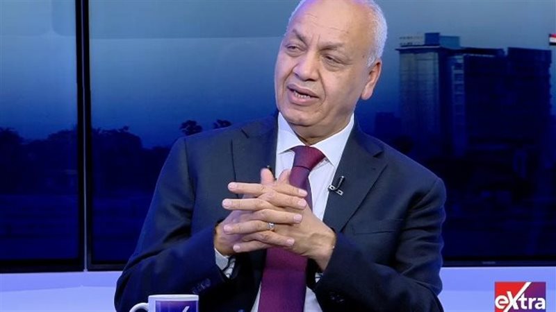 الكاتب الصحفي مصطفى