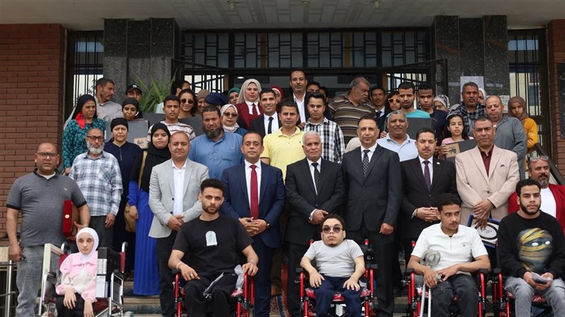 جامعة المنيا توزع