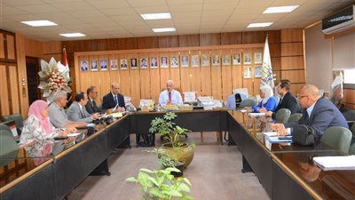 جامعة أسيوط تعقد اجتماع مجلس إدارة صندوق المدن الجامعية 