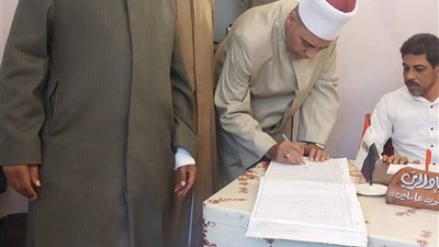 لمتابعة سير العمل والانضباط الإداري..مرور مفاجئ على إدارة أوقاف شمال أسيوط 