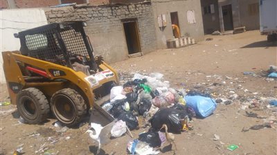 محافظ الغربية يتابع إزالة بؤر القمامة التاريخية ورفع 373 طنا من المخلفات