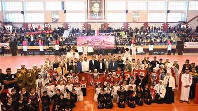 وزير الرياضة ومحافظ شمال سيناء يتفقدا عدد من المشروعات بالصالة المغطاة بالعريش