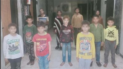 بصحبتهم 12 طفلا.. سقوط عصابة استغلال الأطفال في التسول وبيع السلع بالجيزة