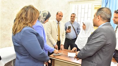 محافظ أسيوط يفتتح مركز رعاية الأمومة والطفولة بحي غرب بعد تطويره بـ10 ملايين 