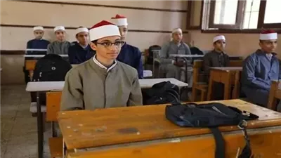 امتحانات الثانوية العامة.. ما حكم تعاطف الطلاب مع بعضهم لتسهيل الغش؟