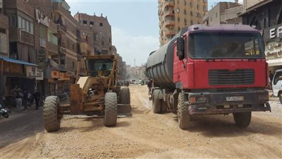 محافظ الجيزة يتابع تطوير طريق ناهيا لتحسين الحركة المرورية بإمبابة