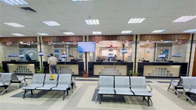 محافظ الإسكندرية يتابع أعمال تطوير المراكز التكنولوجية بالأحياء