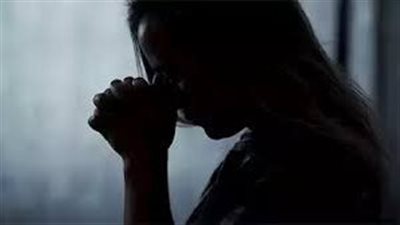 موظفة تتهم مدرساً بهتك عرض ابنتها بالأهرام.. والمدرس: 