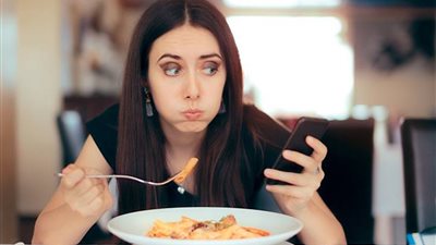 دراسة حديثة تكشف أضرار العمل الليلي على القلب والتمثيل الغذائي