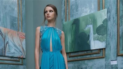 عصرية شبابية لسيدة حالمة وأنيقة.. أزياء مصمم اللبناني داني أطرش لعام ٢٠٢٥