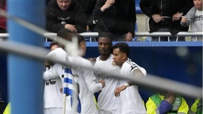 الصراع مستمر.. ريال مدريد ينجو من فخ ألافيس بقذيفة كامافينجا الصاروخية