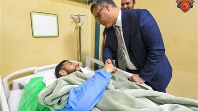 لحظات الحزن والفرح .. القندوسي يوجه رسالة مؤثرة الي جمهوره 