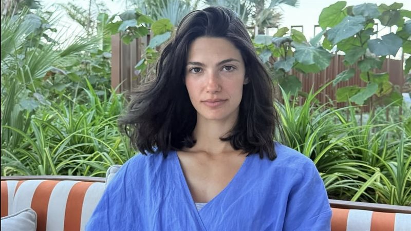 الفنانة تارا عماد