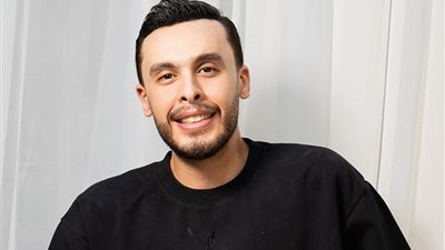 المؤلف أيمن سليم ينتقد محمد رمضان في حفله بأمريكا : 