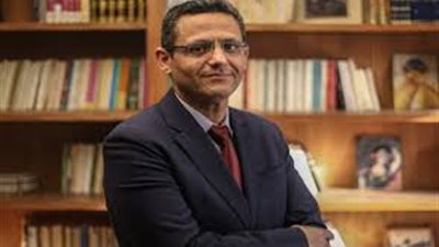 نقيب الصحفيين يتواصل مع وزير الإسكان بشأن الاتفاق المبدئي بتخصيص 750 شقة