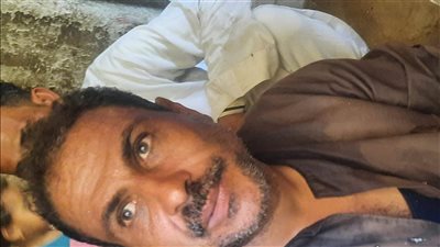 النور مكانه في القلوب.. «نادي» فقد بصره في حادث أليم ليصبح أشهر جزار في المنيا