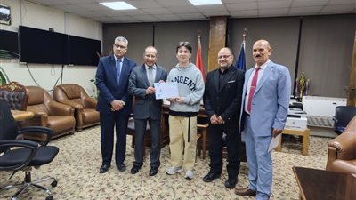 رئيس جامعة قناة السويس يستقبل خريجي جامعة «تيانجين» للدراسات الأجنبية