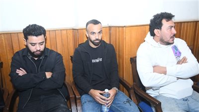 بحضور أفشة ووفاء عامر.. نجوم الفن والرياضة في عزاء إبراهيم شيكا|صور