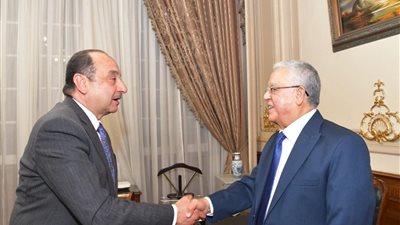 رئيس مجلس النواب يستقبل وزير قطاع الأعمال العام بمقر البرلمان