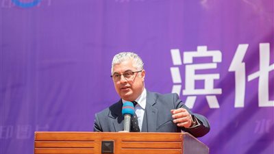 وضع حجر الأساس لمشروع إنتاج كلور قلوي بالسخنة باستثمارات 25.5 مليار جنيه