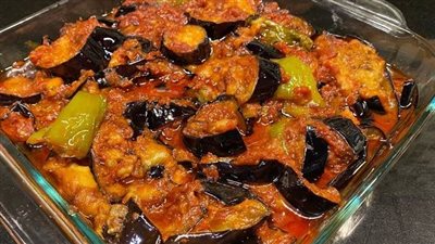 طعمية ومسقعة وفريك وفول نابت.. 